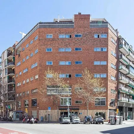 アクタ アンティーブ バルセロナ