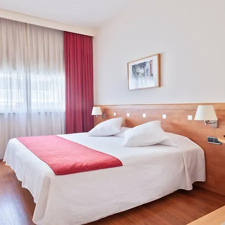 ホテル アクタ アンティーブ 2*