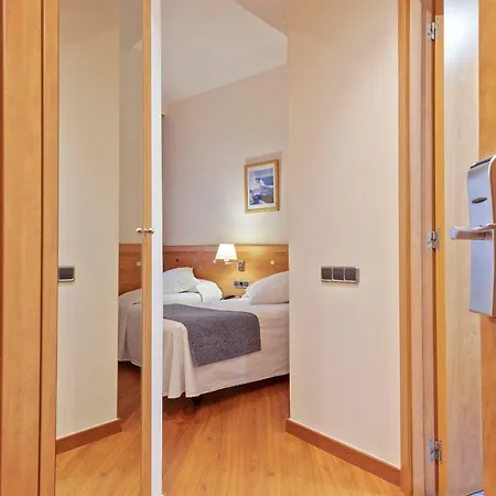 Acta Antibes Hotell Barcelona