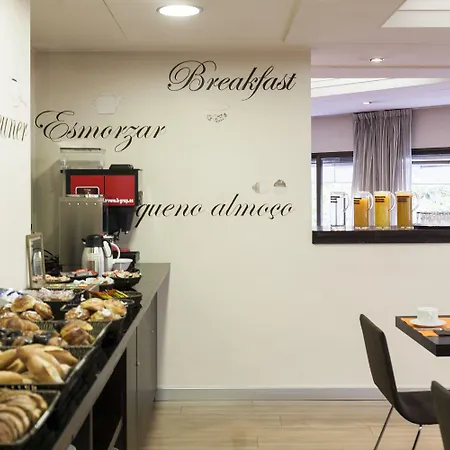 Ξενοδοχείο Acta Antibes 2*