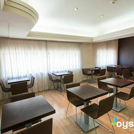 악타 안티베스 호텔 2*