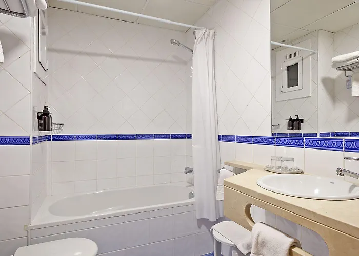 Acta Antibes Hotel 2*