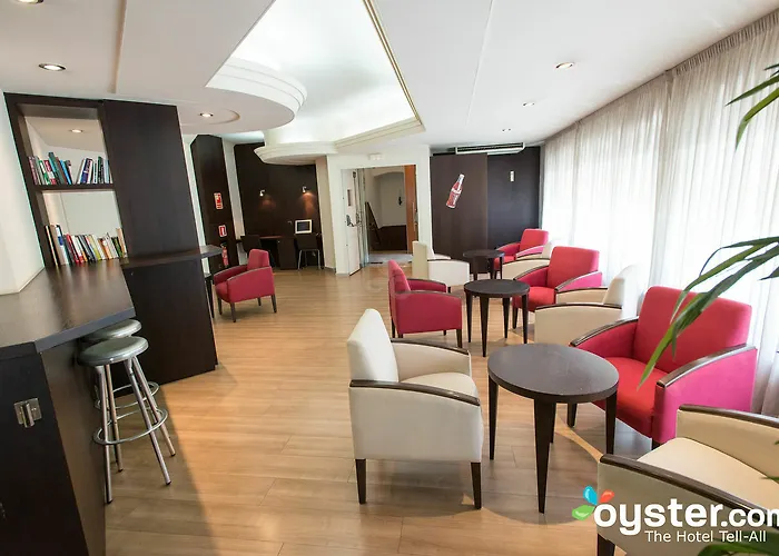 Hotel Acta Antibes 2*