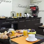 Acta Antibes Szálloda 2*