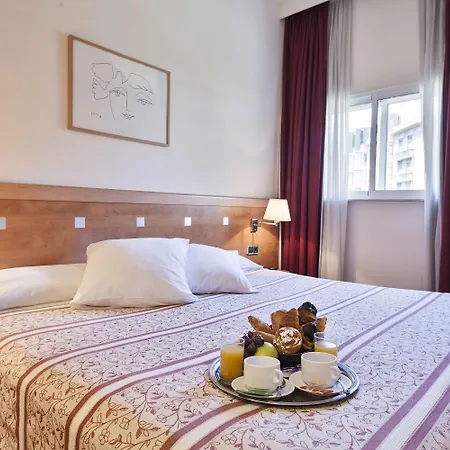 Acta Antibes 2* Barcelona