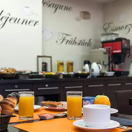 Acta Antibes 2* Barcelona