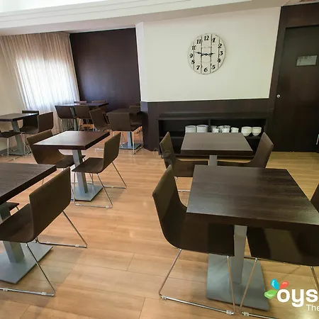 Hotel Acta Antibes 2*